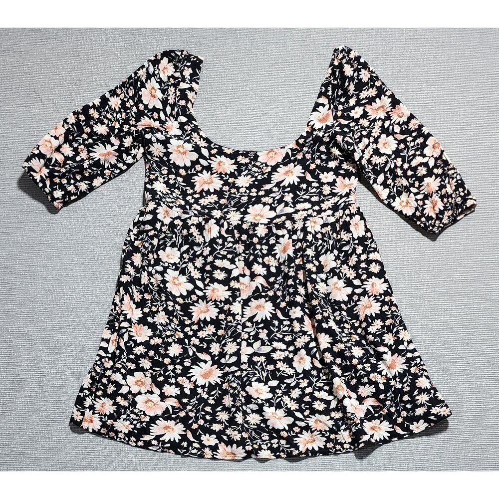 American Eagle Floral Fit & Flare Dress‎ Women’s Small Black Puff Sleeve